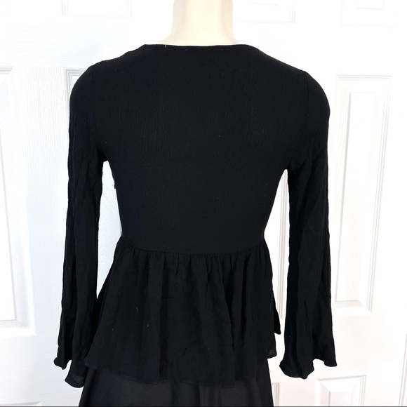 AMERICAN EAGLE OUTFITTERS tie front long sleeve SOLID BLACK Versatile blouse XS - Picture 3 of 9
